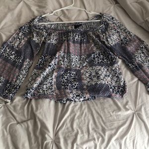 such a beautiful design! Love the color!